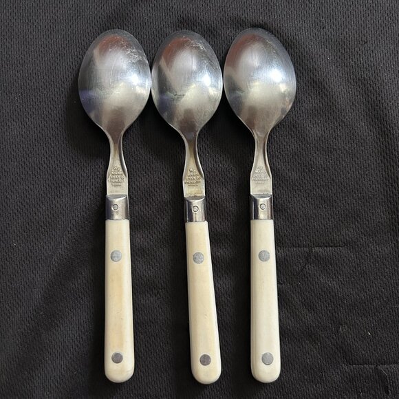 WF Washington Forge Mardi Gras Stainless Off White Plastic Handle flatware 6 pcs - Picture 3 of 13